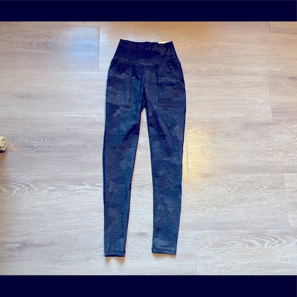 AERIE Leggings - Dark Camo Feel Comfy - Size XS NWOT - Picture 4 of 12